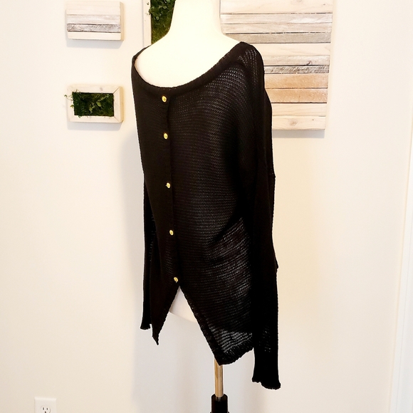 Pearl Split Back Button Detail Loose knit Top Sz S - Picture 2 of 7